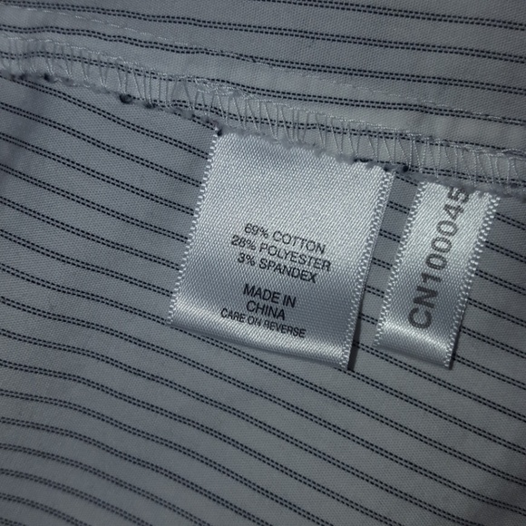 💥2 for $20💥New York & Company button down blouse - Picture 7 of 7